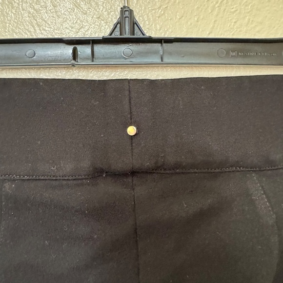 Cuyana Ponte Legging Pant - Picture 10 of 11